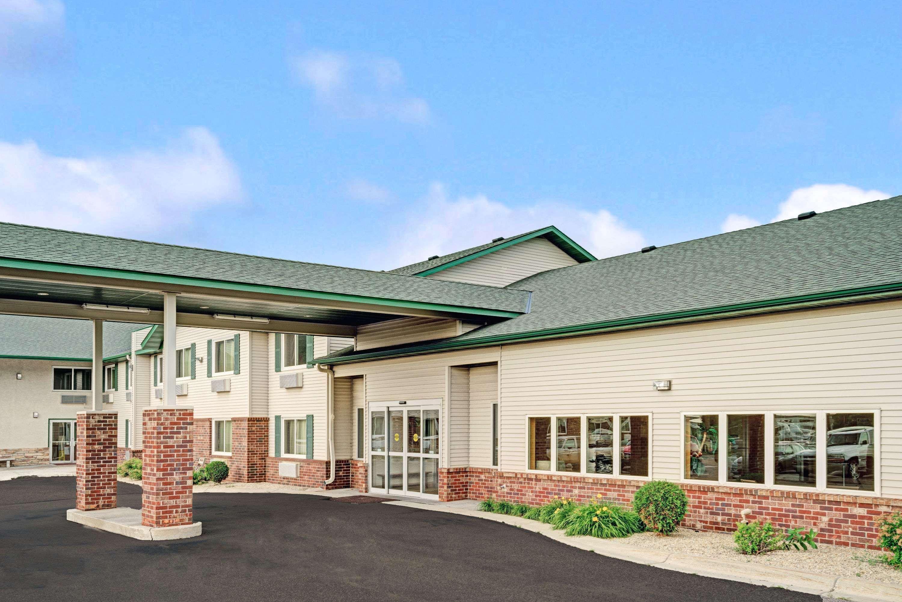 Super 8 By Wyndham Rogers Minnesota Esterno foto